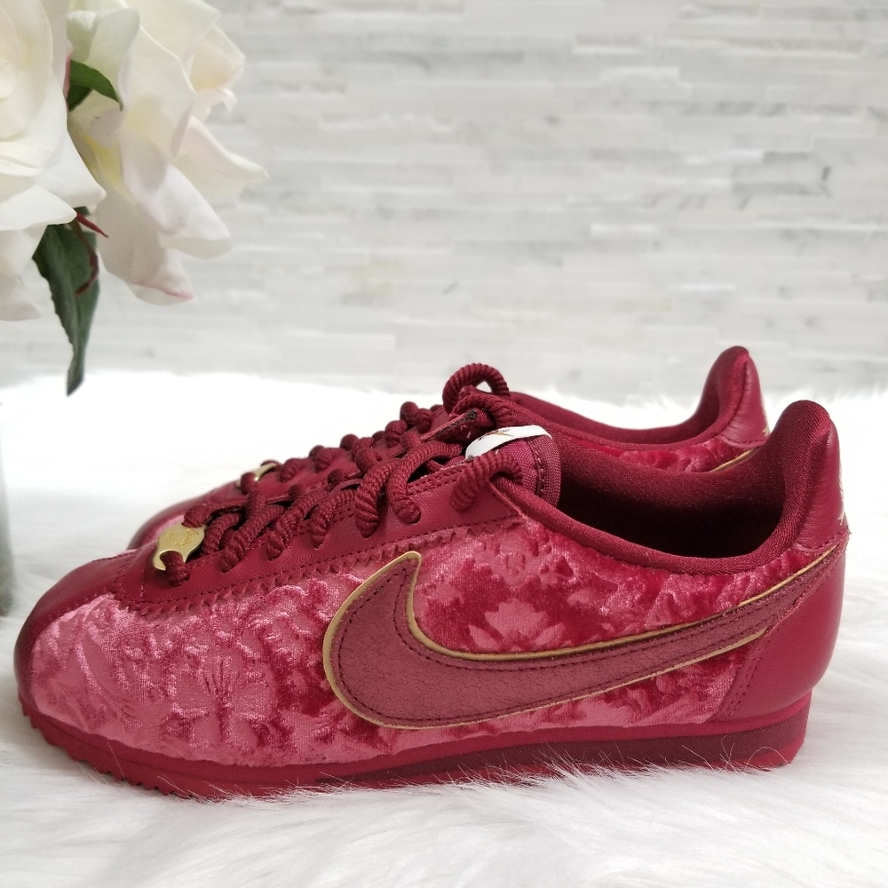 🛑🛑New NIKE Womens Classic Cortez Special Edition - Picture 3 of 7